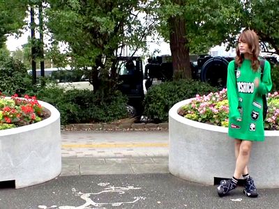 派手な格好のおしゃれギャルお姉さんがエロ・スケベにSEXで乱れる_の画像