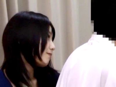 息子に言いなり性奴隷・肉便器に調教された黒髪清楚の童顔ロリかわいい母親！来客を発情誘惑して人妻NTRの太ももコキ素股！_の画像